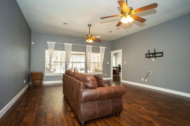 1302 Southfork Lane, Rosharon, TX 77583