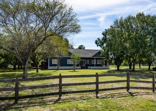 1302 Southfork Lane, Rosharon, TX 77583