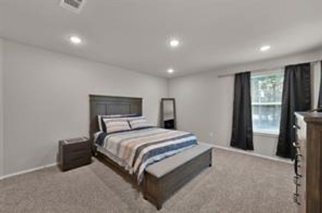 710 Crystal River Road, Conroe, TX 77316