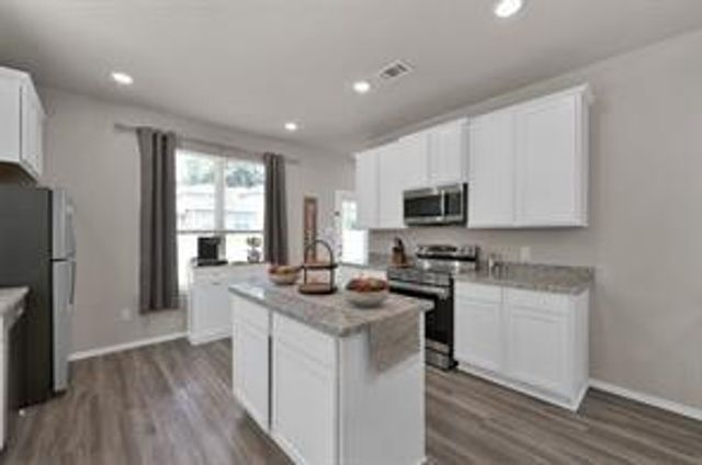 710 Crystal River Road, Conroe, TX 77316
