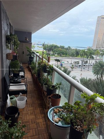 50 Biscayne Boulevard 514, Miami, FL 33132