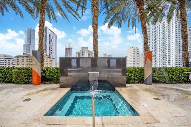 50 Biscayne Boulevard 514, Miami, FL 33132