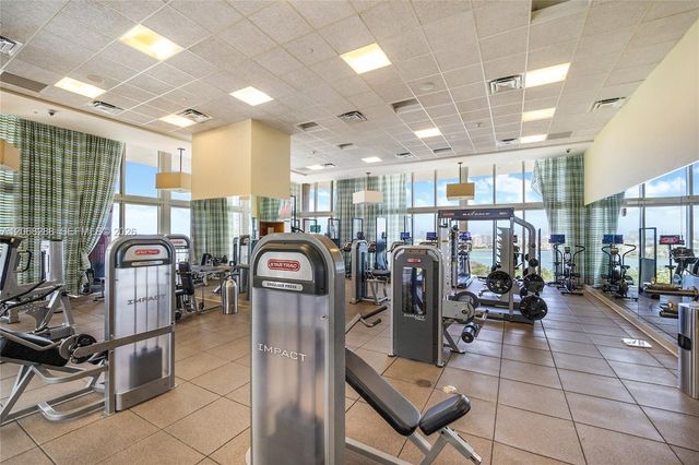 50 Biscayne Boulevard 514, Miami, FL 33132