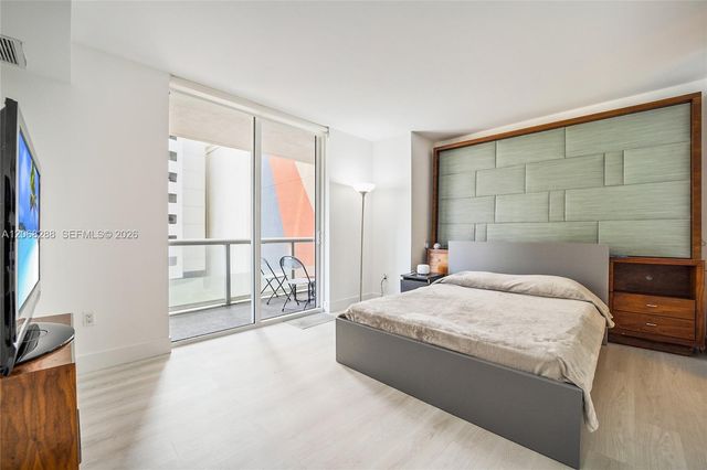 50 Biscayne Boulevard 514, Miami, FL 33132