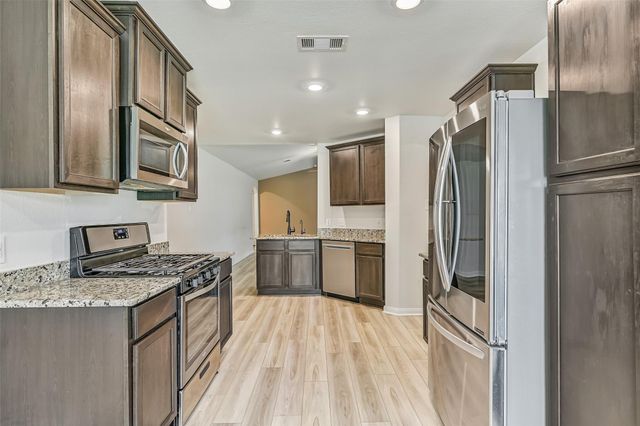23144 Shakespeare Drive, Magnolia, TX 77355