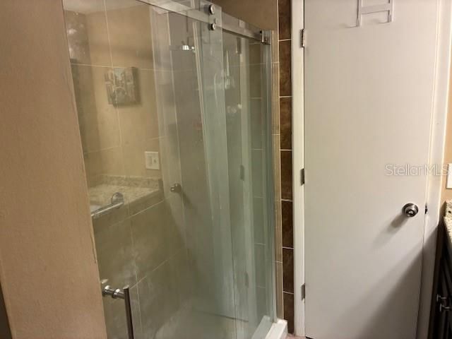 3806 N OAK DRIVE V21, Tampa, FL 33611