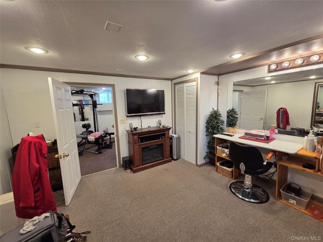 9 Williams Avenue, Newburgh, NY 12550