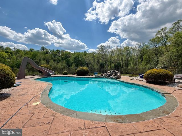 28575 HARVEST LN, Mechanicsville, MD 20659