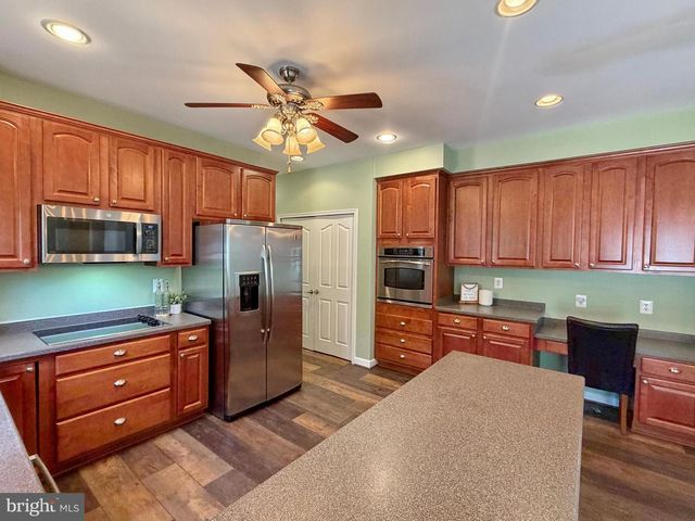 28575 HARVEST LN, Mechanicsville, MD 20659