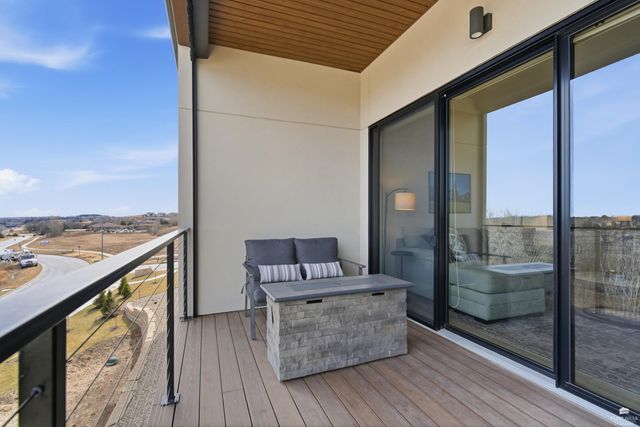 3022 Fieldhouse Cir Apt 208, Manhattan, KS 66503