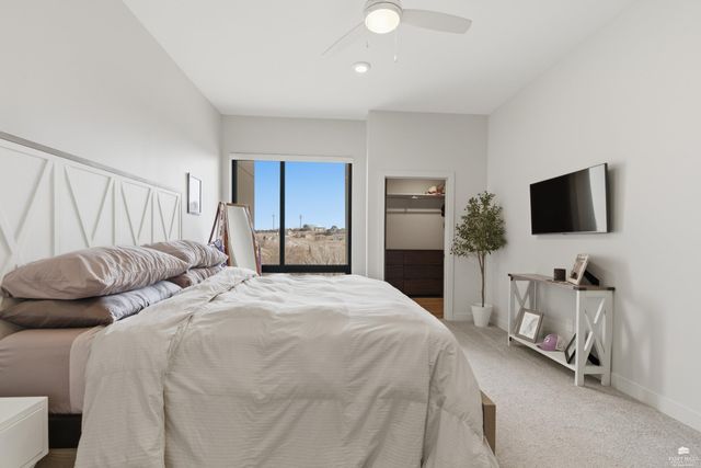 3022 Fieldhouse Cir Apt 208, Manhattan, KS 66503