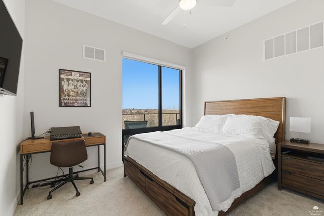 3022 Fieldhouse Cir Apt 208, Manhattan, KS 66503