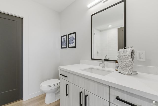 3022 Fieldhouse Cir Apt 208, Manhattan, KS 66503