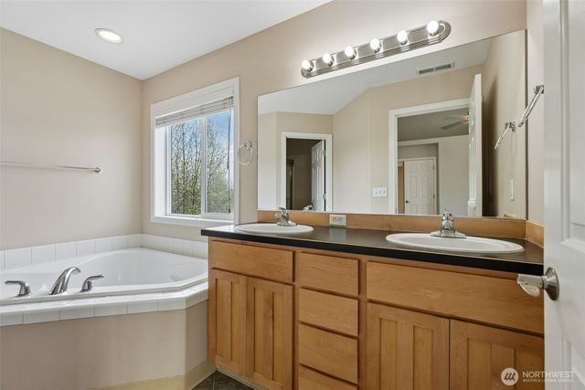 802 NW 17th Avenue, Battle Ground, WA 98604