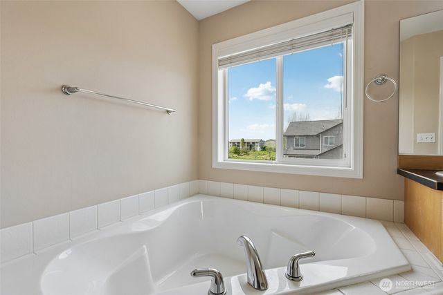 802 NW 17th Avenue, Battle Ground, WA 98604