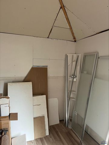 238 S 6TH ST, Hot Springs, SD 57747