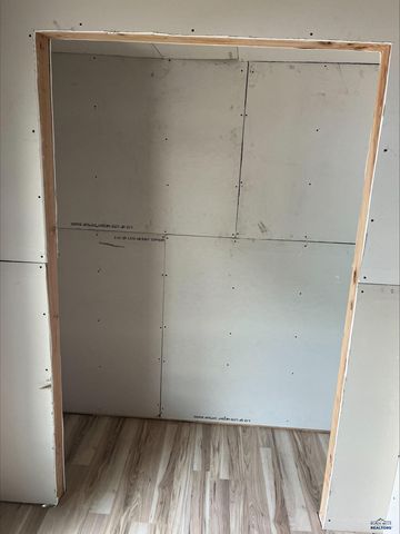 238 S 6TH ST, Hot Springs, SD 57747