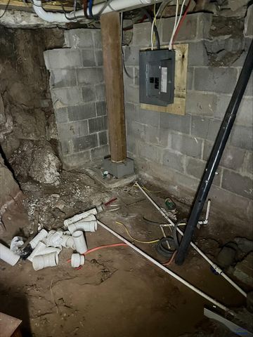 238 S 6TH ST, Hot Springs, SD 57747