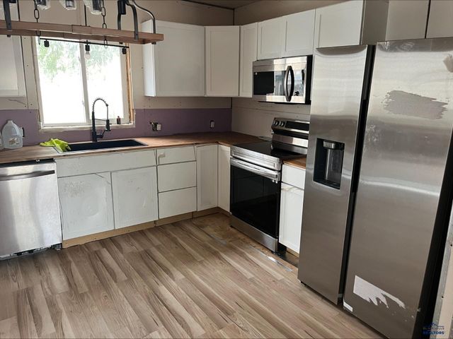 238 S 6TH ST, Hot Springs, SD 57747