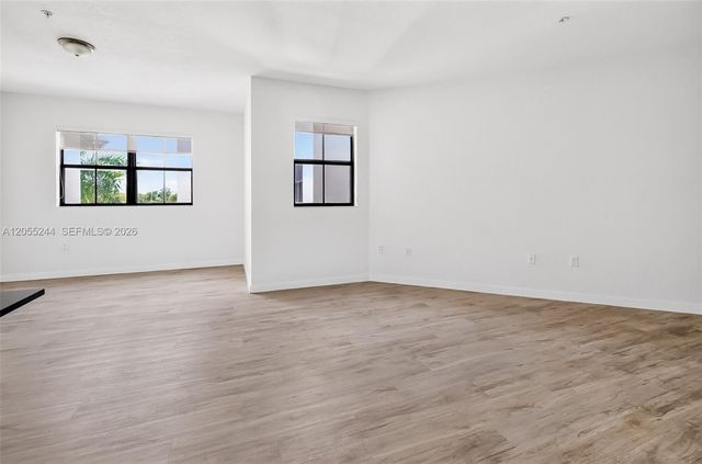 15650 SW 136th Street 212, Miami, FL 33196