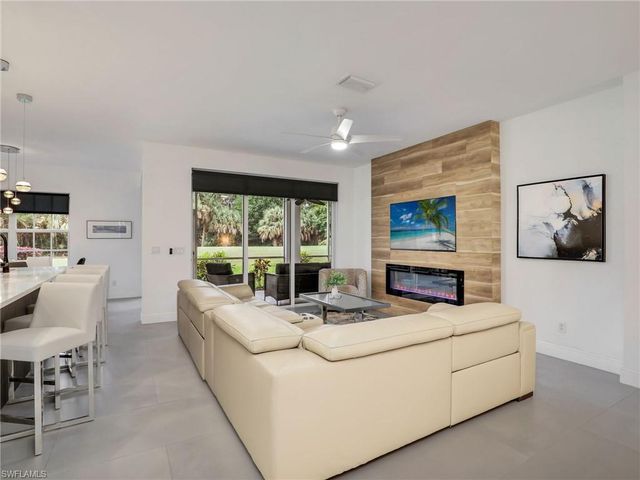 5629 Whisperwood BLVD 801, Naples, FL 34110