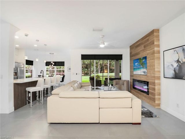 5629 Whisperwood BLVD 801, Naples, FL 34110