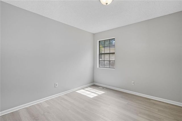 109 Mayflower Circle, Cartersville, GA 30120