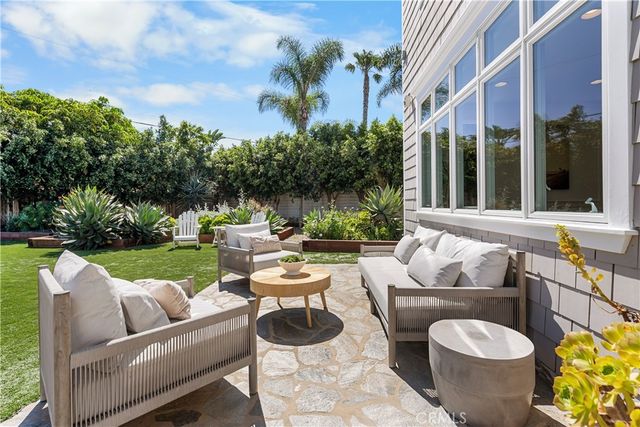 2616 Willo Lane, Costa Mesa, CA 92627