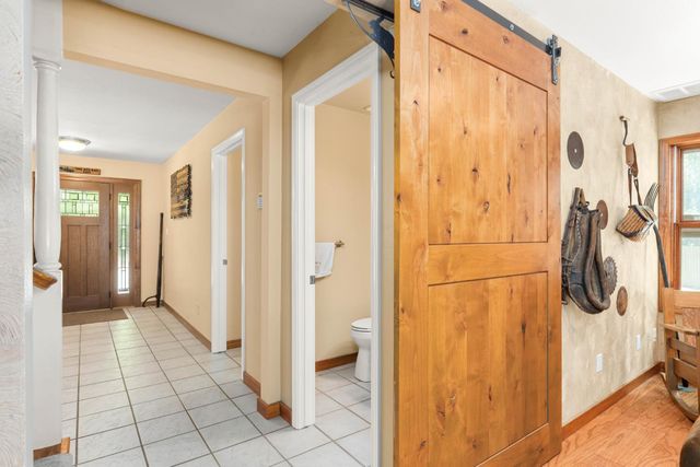 19280 Woodridge Dr, Pioneer, CA 95666