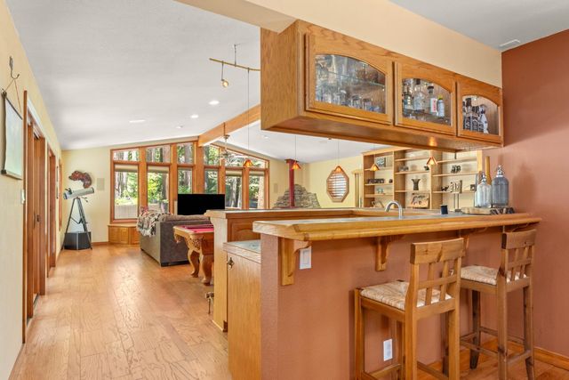 19280 Woodridge Dr, Pioneer, CA 95666