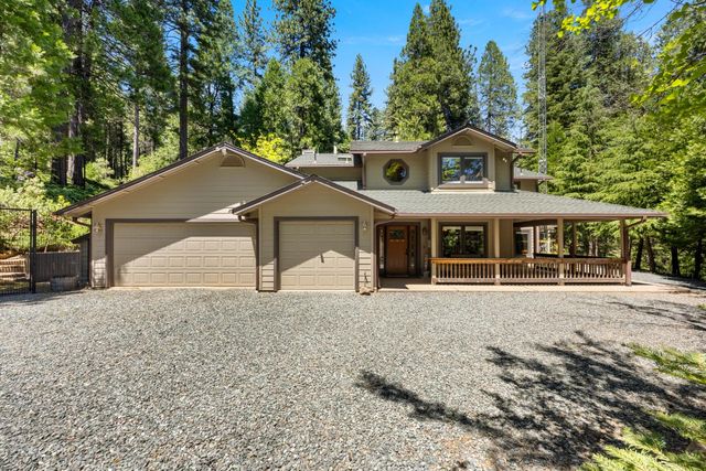19280 Woodridge Dr, Pioneer, CA 95666