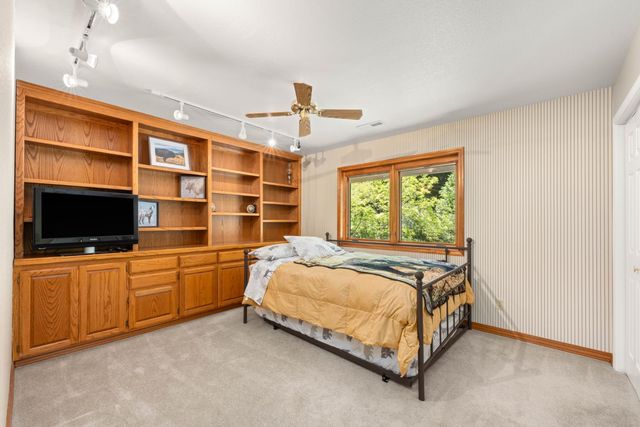 19280 Woodridge Dr, Pioneer, CA 95666
