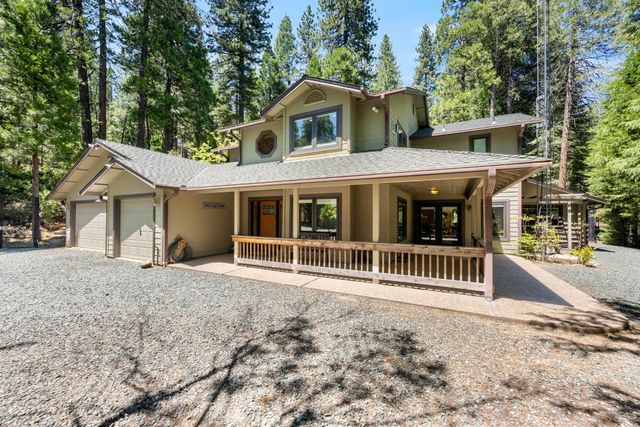 19280 Woodridge Dr, Pioneer, CA 95666