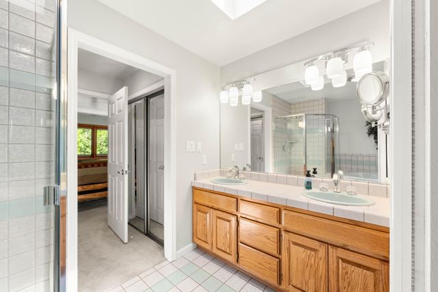 19280 Woodridge Dr, Pioneer, CA 95666