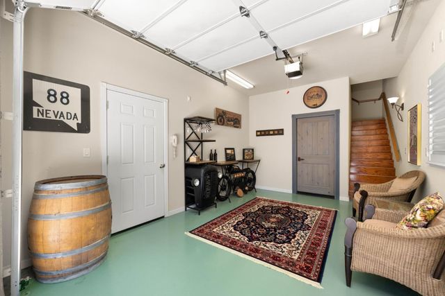 19280 Woodridge Dr, Pioneer, CA 95666