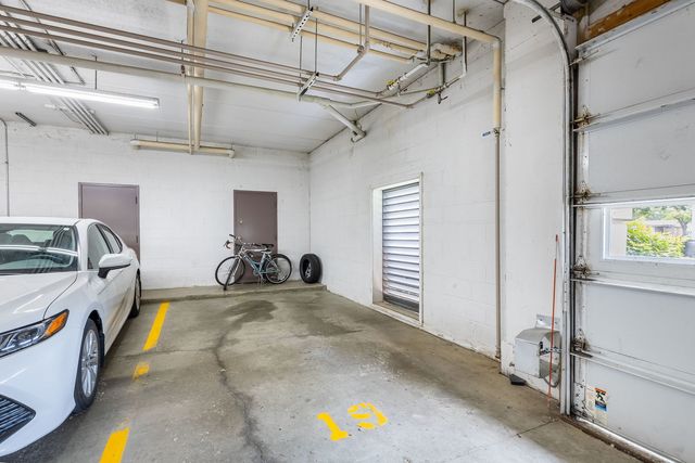 1477 E Thacker Street 205, Des Plaines, IL 60016