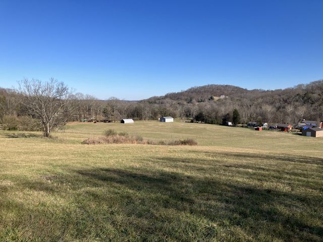 2 Pulaski Hwy, Culleoka, TN 38451