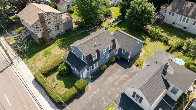 629 Sea St, Quincy, MA 02169