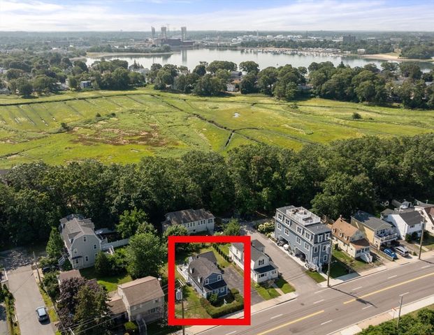 629 Sea St, Quincy, MA 02169