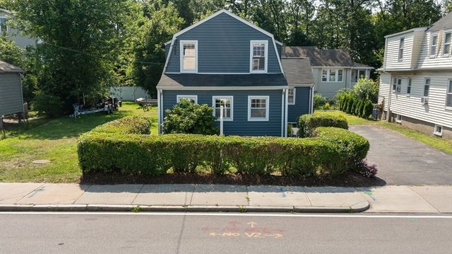 629 Sea St, Quincy, MA 02169