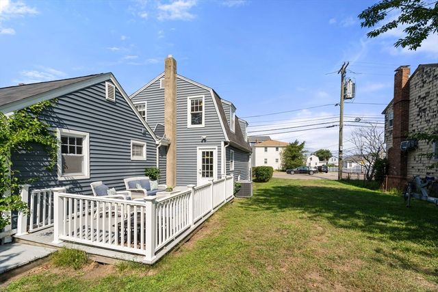 629 Sea St, Quincy, MA 02169