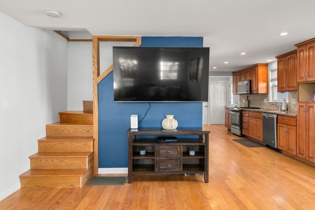 629 Sea St, Quincy, MA 02169