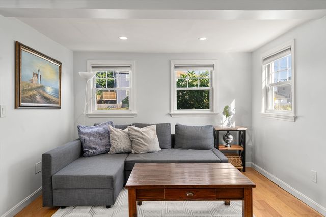 629 Sea St, Quincy, MA 02169