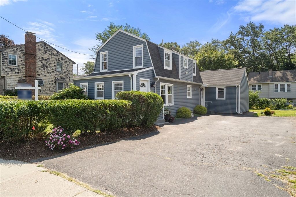 629 Sea St, Quincy, MA 02169