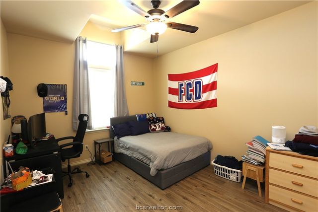 3302 Travis Cole Avenue, College Station, TX 77845