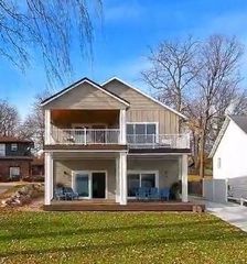 1084 W Lake Drive, Detroit Lakes, MN 56501