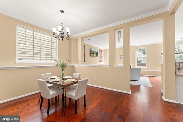 8352 MIDDLE RUDDINGS DR, Lorton, VA 22079