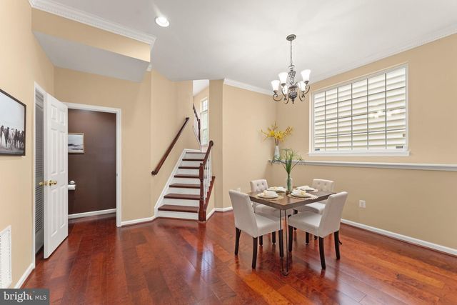 8352 MIDDLE RUDDINGS DR, Lorton, VA 22079