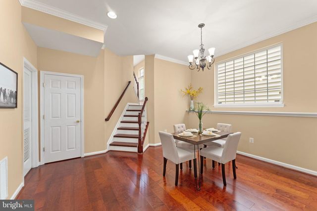 8352 MIDDLE RUDDINGS DR, Lorton, VA 22079