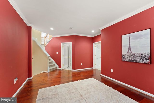 8352 MIDDLE RUDDINGS DR, Lorton, VA 22079